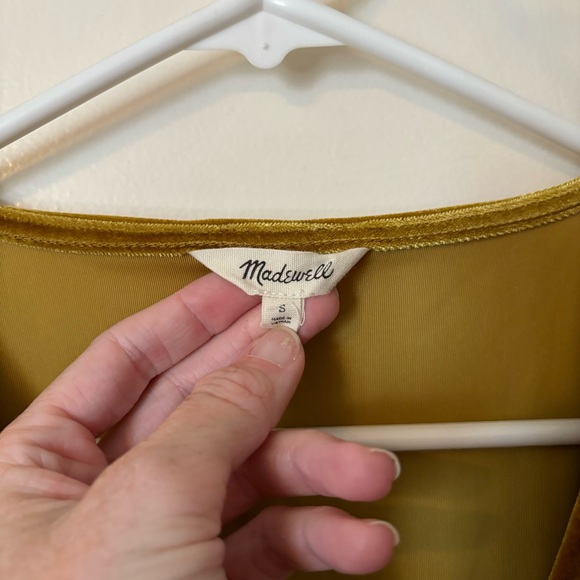 Madewell velvet smocked crossover top - slightly cropped - Egyptian gold - Picture 7 of 7
